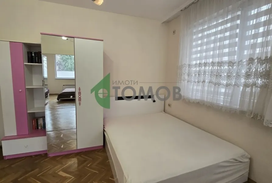 Spacious Fully Furnished 4-Bedroom Apartment in Stara Zagora Center - Image 3