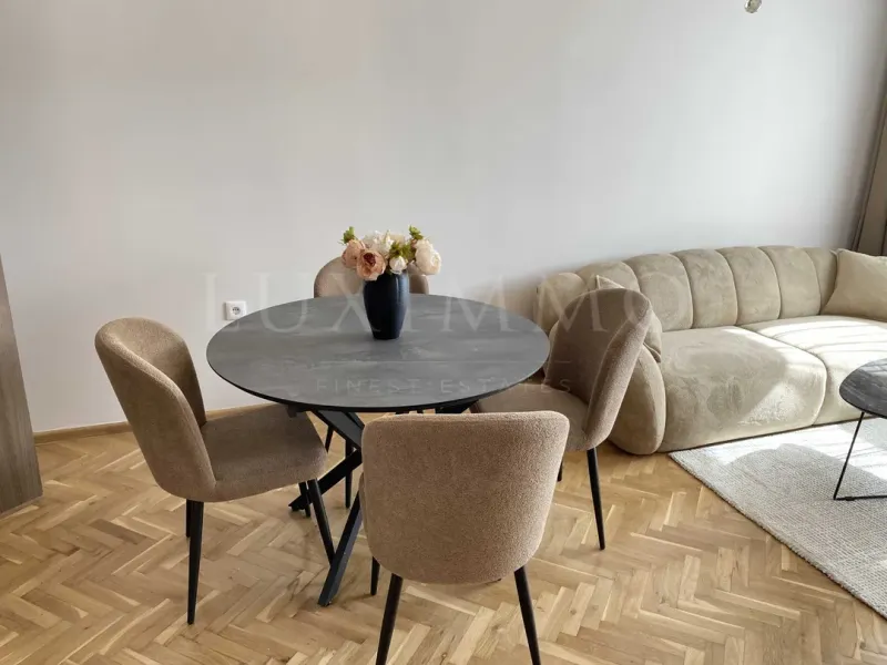 Stylish Two-Bedroom Apartment Near Varna Beach & Sea Garden - Image 5