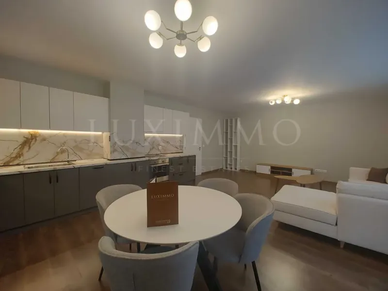 Spacious Four-Bedroom Apartment in Sofia with Elevator & Furnishings - Image 5