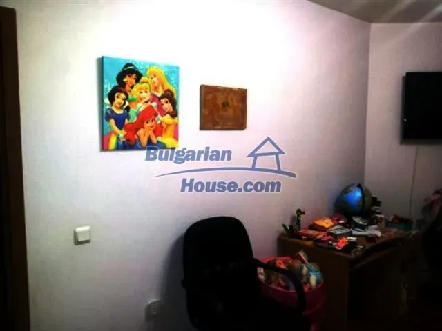 Luxurious Fully Furnished 2-Bedroom Apartment in Burgas City Center - Image 5