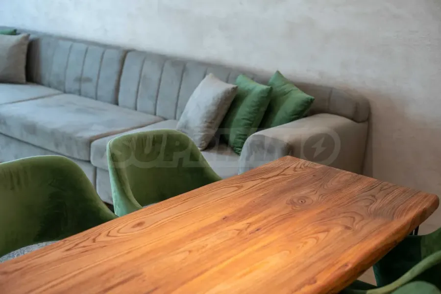 Spacious Fully Furnished 2-Bedroom Apartment with Parking in Paradise Place - Image 3