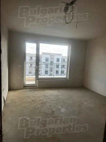 Spacious, Fully Furnished One-Bedroom Apartment in New Plovdiv Building - Image 3