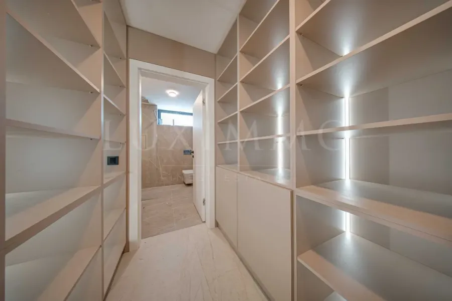 Spacious House in Boyana: 3 Bed, 3 Bath, Large Yard, Rent - Image 2