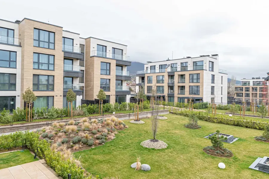 Stylish One-Bedroom Apartment in Green Quarter, Sofia - Image 3