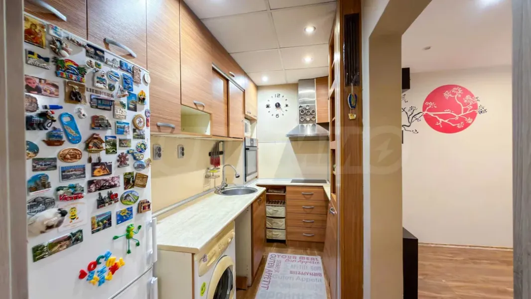 Spacious Three-Bedroom Apartment in Sofia, Near City Center - Image 5