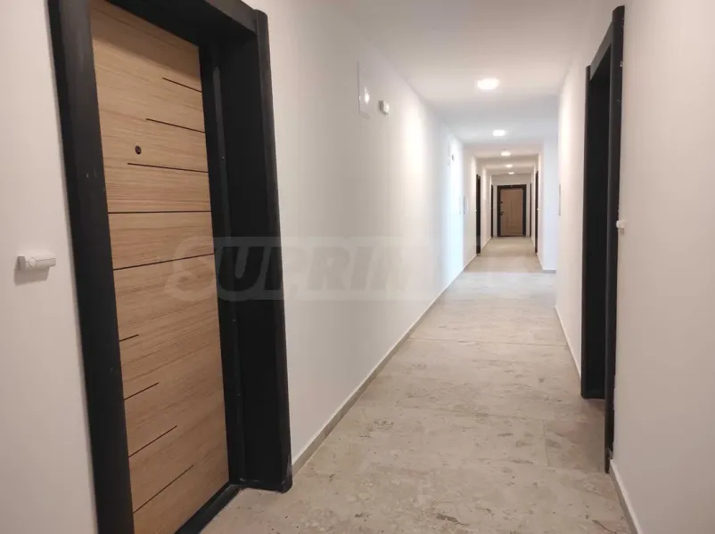 Spacious Seafront Apartment with Panoramic Views in Burgas, Bulgaria. - Image 3