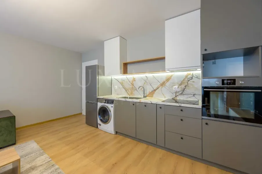 Spacious 3-Bedroom Apartment Fully Furnished in Krustova Vada, Sofia - Image 2