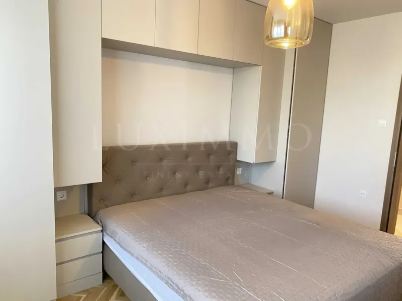 Stylish Two-Bedroom Apartment Near Varna Beach & Sea Garden - Image 2