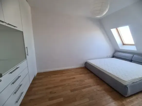 Spacious 3-Bedroom Fully Furnished Apartment in Sofia, Bulgaria - Image 4