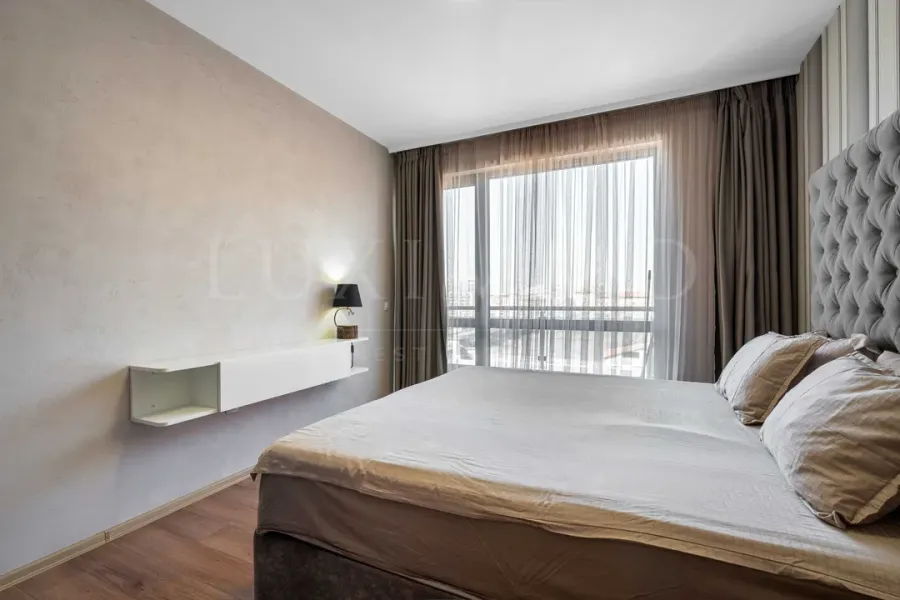 Spacious, Fully Furnished Apartment with River Views in Plovdiv - Image 3