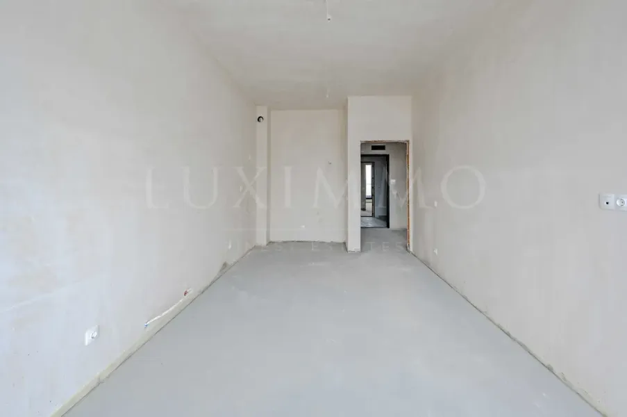 Spacious Sofia Apartment with Mountain Views & Excellent Location - Image 1