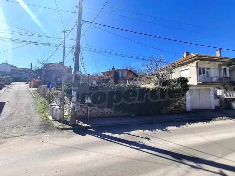 Two-Storey House with Garden in Topolovgrad, Bulgaria - 120m2 - Image 2