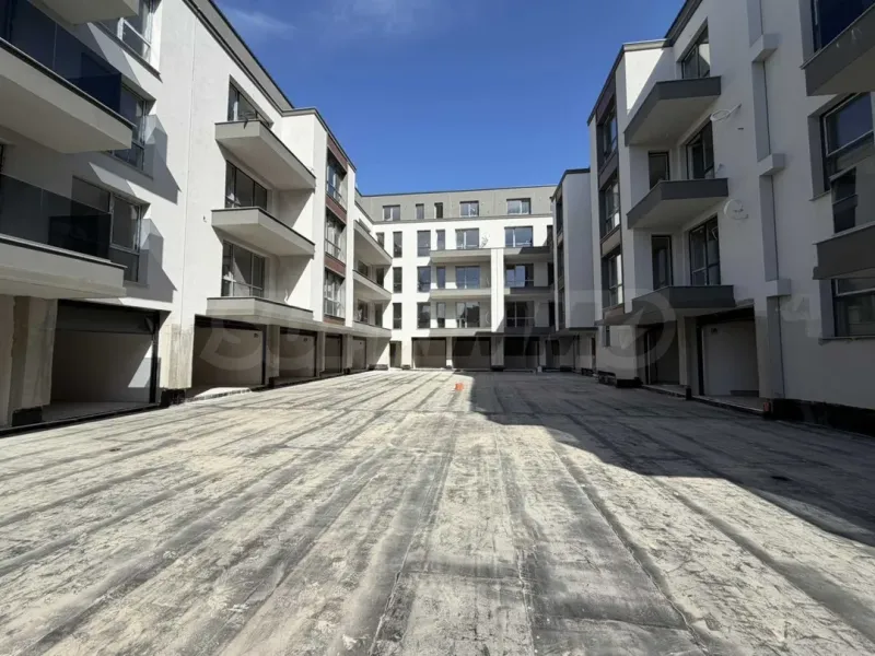 Spacious 3-Bedroom Apartment with River View in Plovdiv - Image 1