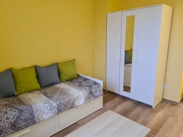 Fully Furnished One-Bedroom Apartment in Dravichka, Sofia - €400 - Image 1