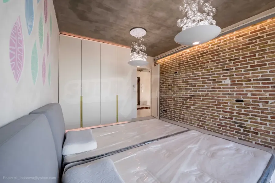 Luxury 3BR Apartment - Sea View, Varna - Image 2