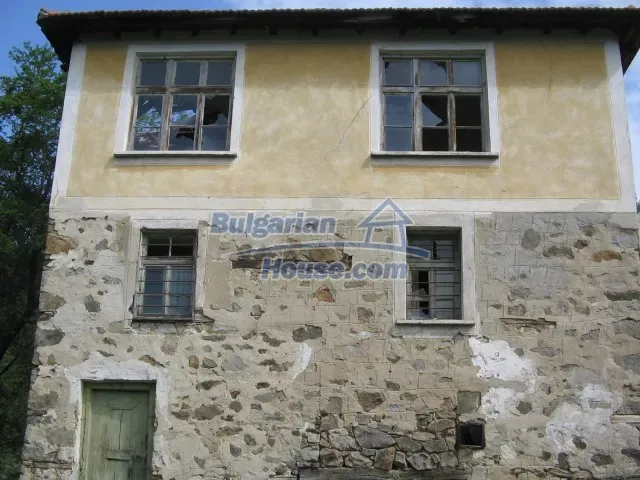 Spacious Three-Story House with Mountain Views Near Pamporovo - Image 2