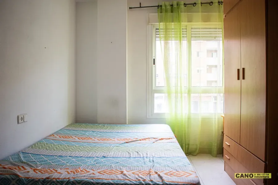 Spacious 3-Bedroom Apartment with Garden in Roquetas de Mar - Image 2