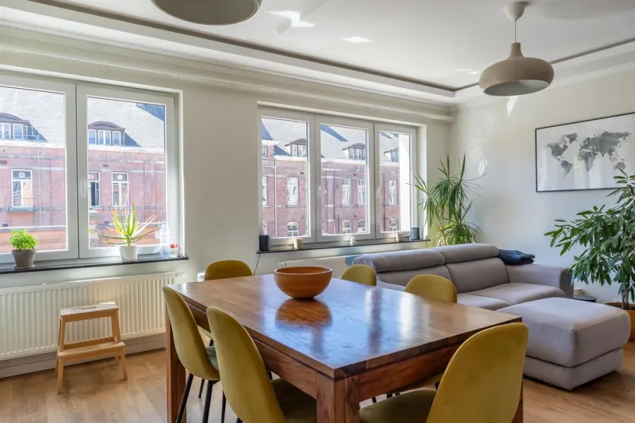 Renovated 2-Bedroom Apartment with Terrace - Elsene, Low Charges - Image 5