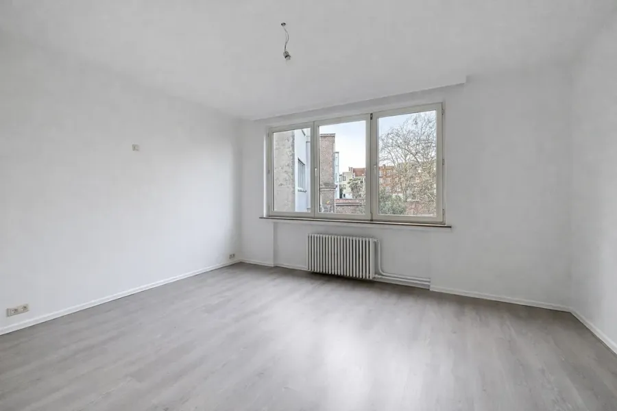 Bright 2-Bed Brussels Apartment with Terrace - Avenue de l'Amarante - Image 4