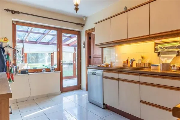 Charming Single-Storey Villa in Waterloo with No Overlooking Neighbors - Image 4