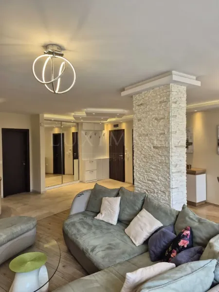 Spacious 2-Bedroom Apartment in Sofia's Dianabad District - Image 2
