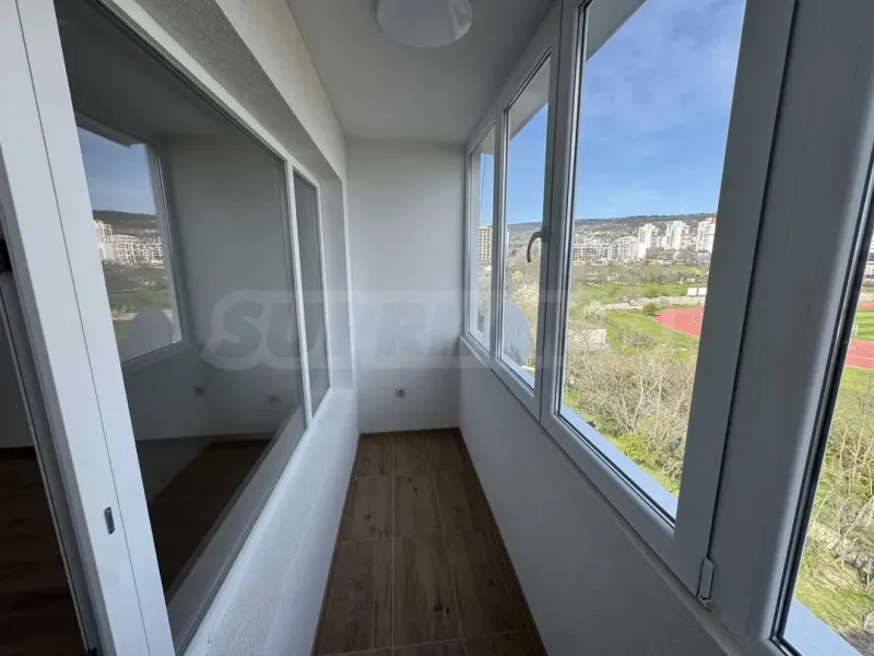Spacious, Renovated 1-Bedroom Apartment in Mladost 1, Varna - Image 5
