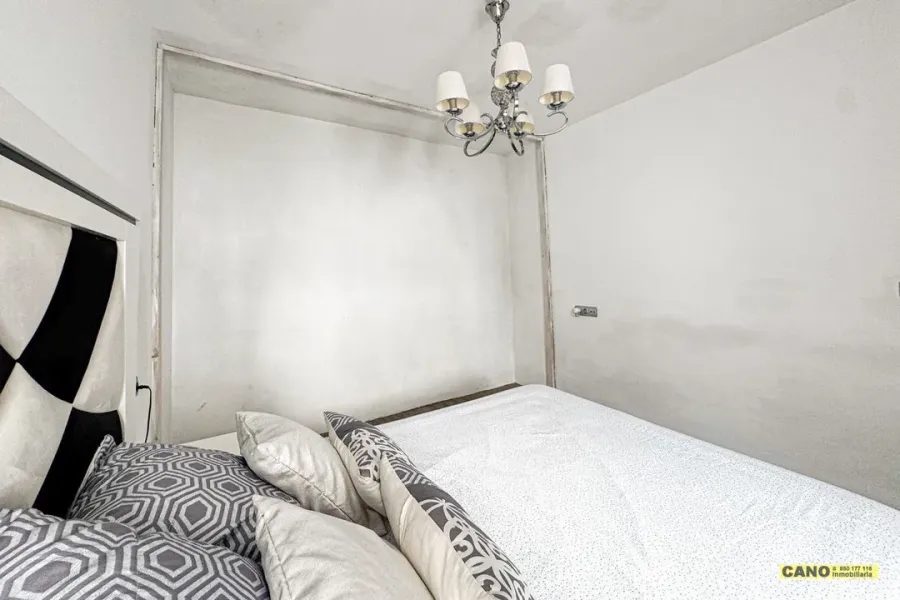 Spacious Apartment with Two Large Terraces Near the Sea in Carboneras - Image 3