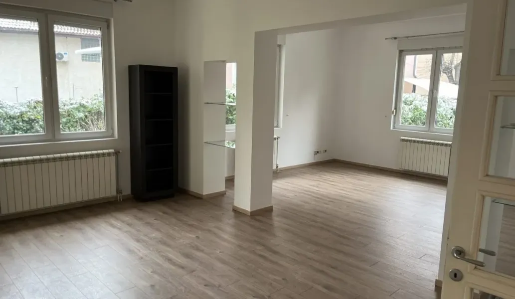 Spacious House in Voždovac with Garden and Garage for Rent - Image 1