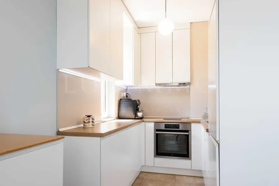 Stylish Sea View Apartment, Fully Furnished, Varna, Bulgaria - Image 2