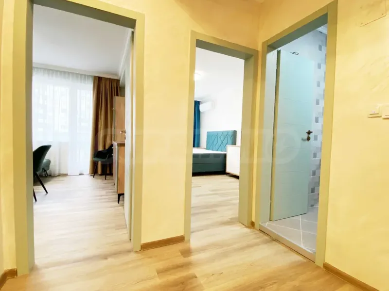 Stylish Two-Bedroom Apartment with Parking in Plovdiv - Image 5
