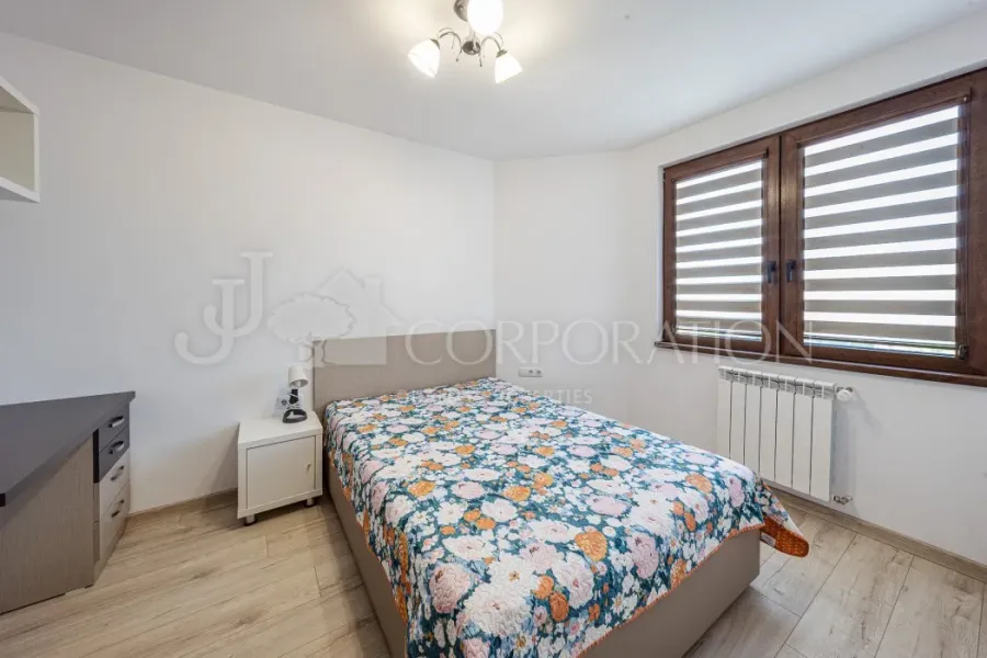 Stylish 2-Bedroom Apartment in Sofia's Student City - Image 1