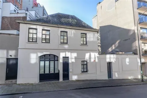 Charming Neo-Classical House with Terrace in the Heart of Châtelain - Image 2