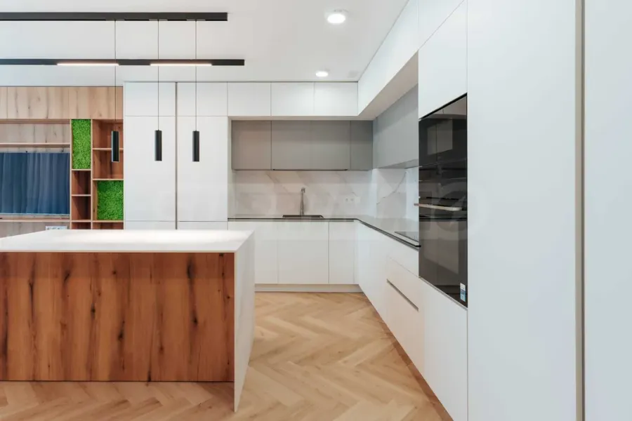 Luxury 4BR Apartment - Galleria Views! - Image 1