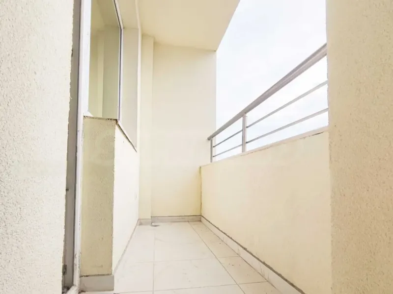 Bright apartment in Varna's Vl. Varnenchik district. - Image 2