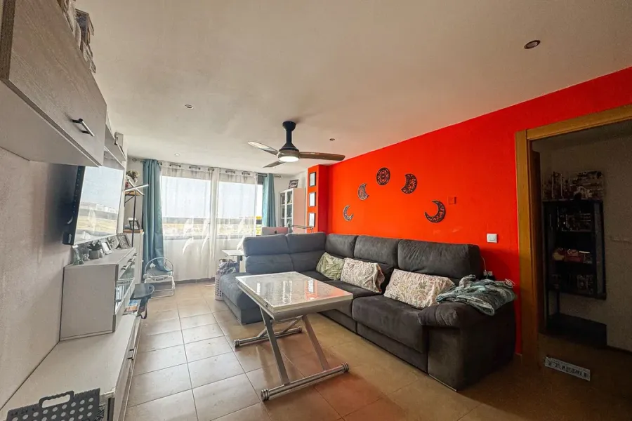 Stylish Apartment with Garage and Storage in Villablanca, Almería - Image 3