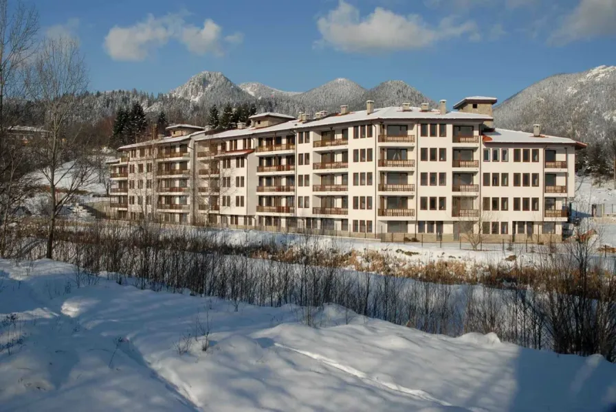 Spacious 3-Bedroom Apartment Near Pamporovo Resort - Image 1