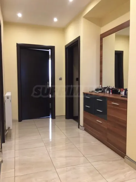 Spacious, Fully Furnished 4-Bedroom Apartment in Vidin - Image 3