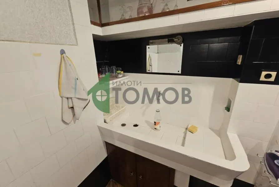 Spacious Fully Furnished House in Makledonki, Stara Zagora - Image 4
