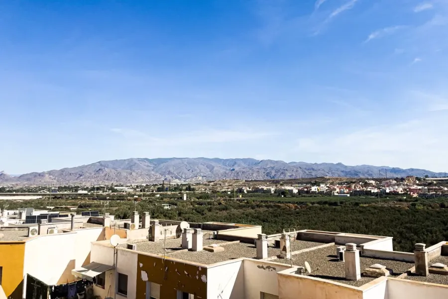 Spacious Triplex Apartment with Pool Potential in Huércal de Almería - Image 1