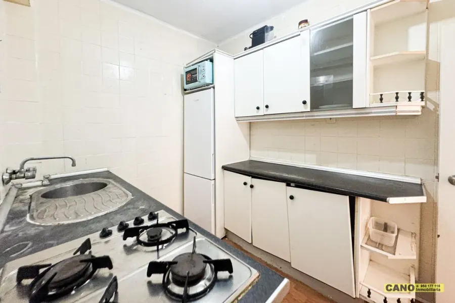 Stylish 3-Bedroom Apartment in Almería’s Zapillo – Perfect Investment - Image 2