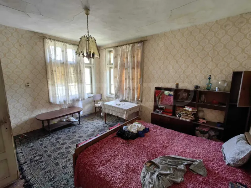 Spacious House by Danube River in Novo Selo - Image 1