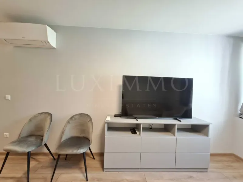 Bright Two-Bedroom Seafront Apartment in Varna’s Greek Quarter - Image 4