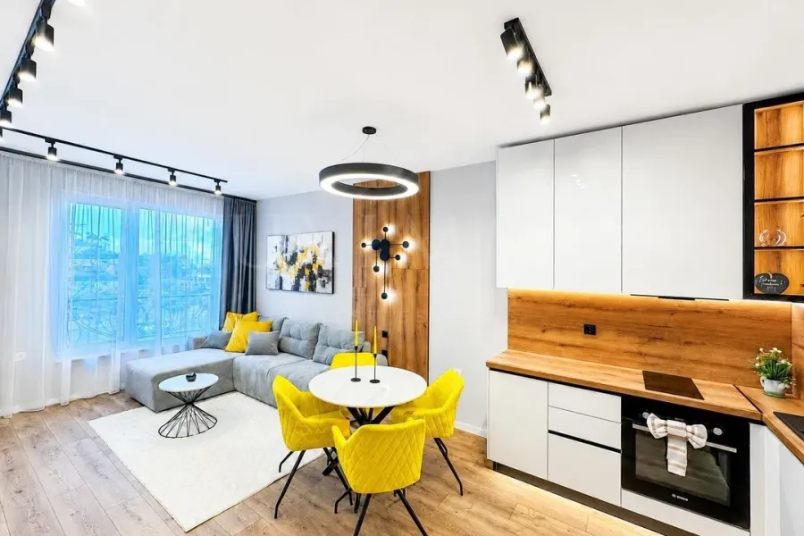 Stylish 67m² Fully Furnished Apartment in Karshiyaka, Plovdiv - Image 3