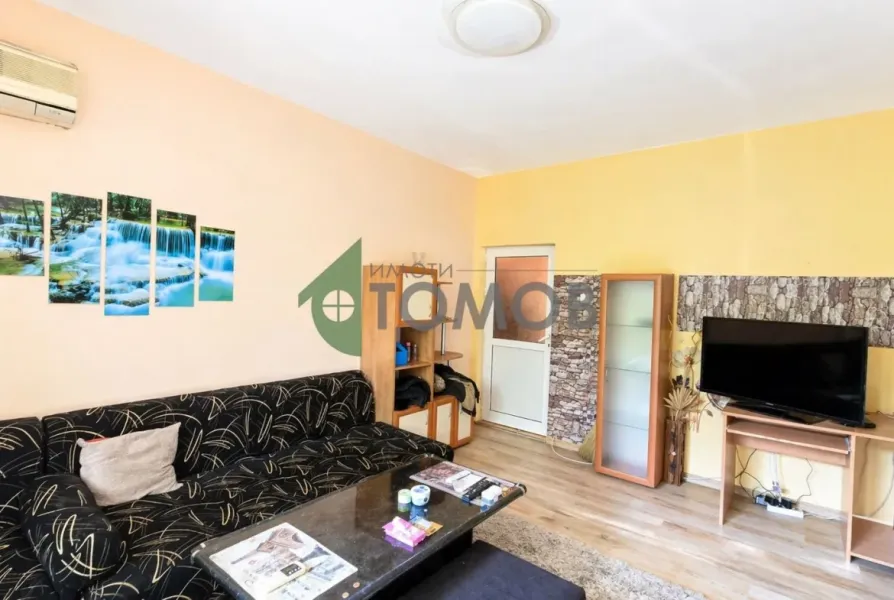 Spacious Fully Furnished Apartment in Central Stara Zagora, Bulgaria - Image 3