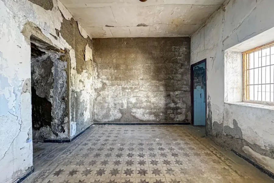 Unique Cave House in Viator – 9 Bedrooms, Great Potential - Image 3