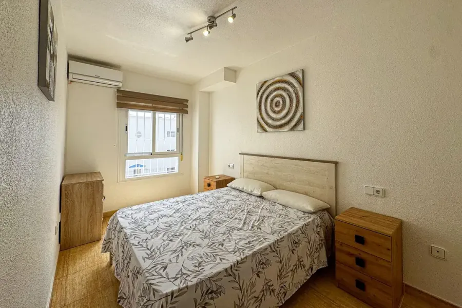 Spacious 3-Bedroom Apartment with Elevator in Beautiful Carboneras - Image 2