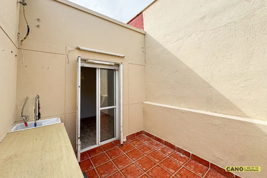Spacious Duplex Apartment with Garage - Huércal de Almería - Image 2