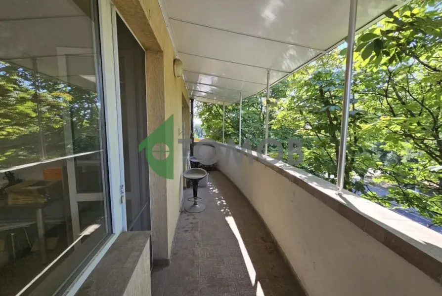 Spacious 1-Bedroom Apartment in Central Stara Zagora – 60m² - Image 2