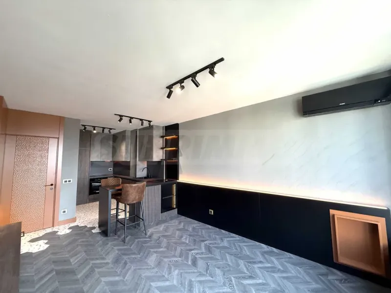 Fully furnished apartment with Vitosha view - Image 1