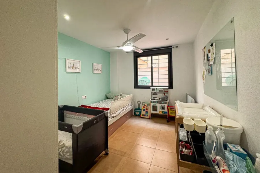 Stylish Apartment with Garage and Storage in Villablanca, Almería - Image 2